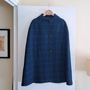 VINTAGE Welsh Wool Tapestry Cape, sz 6 to 8, pure new wool